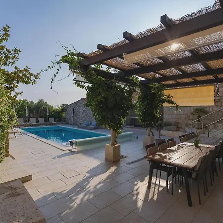 Villa Joe Cilipi